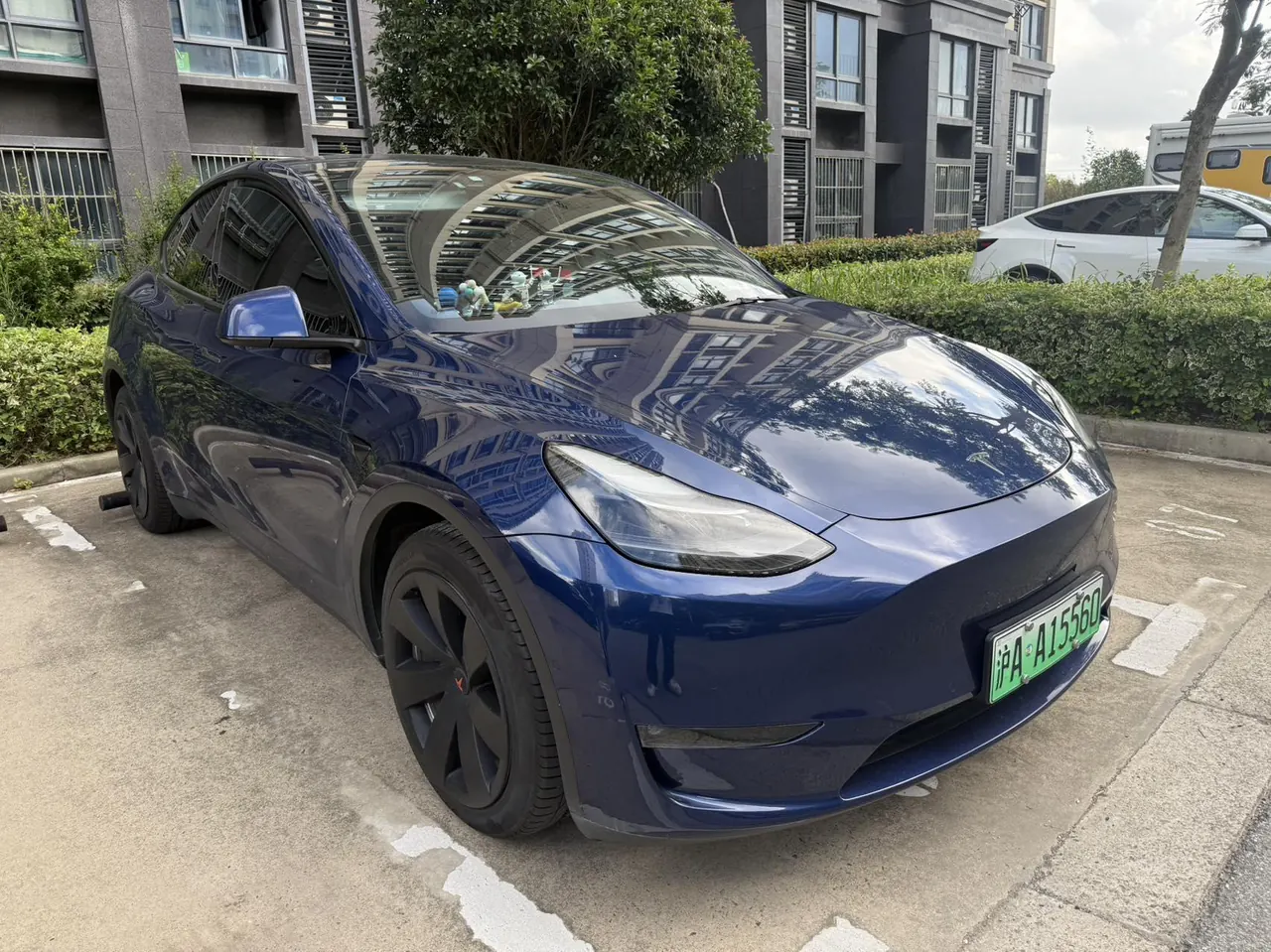 Tesla 2021 Model Y long endurance all-wheel drive version automatic transmission 2