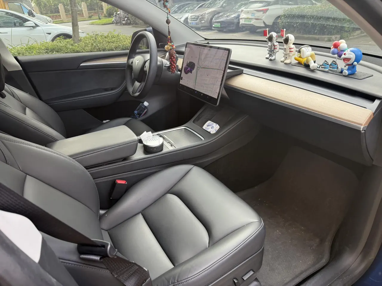 Tesla 2021 Model Y long endurance all-wheel drive version automatic transmission 3