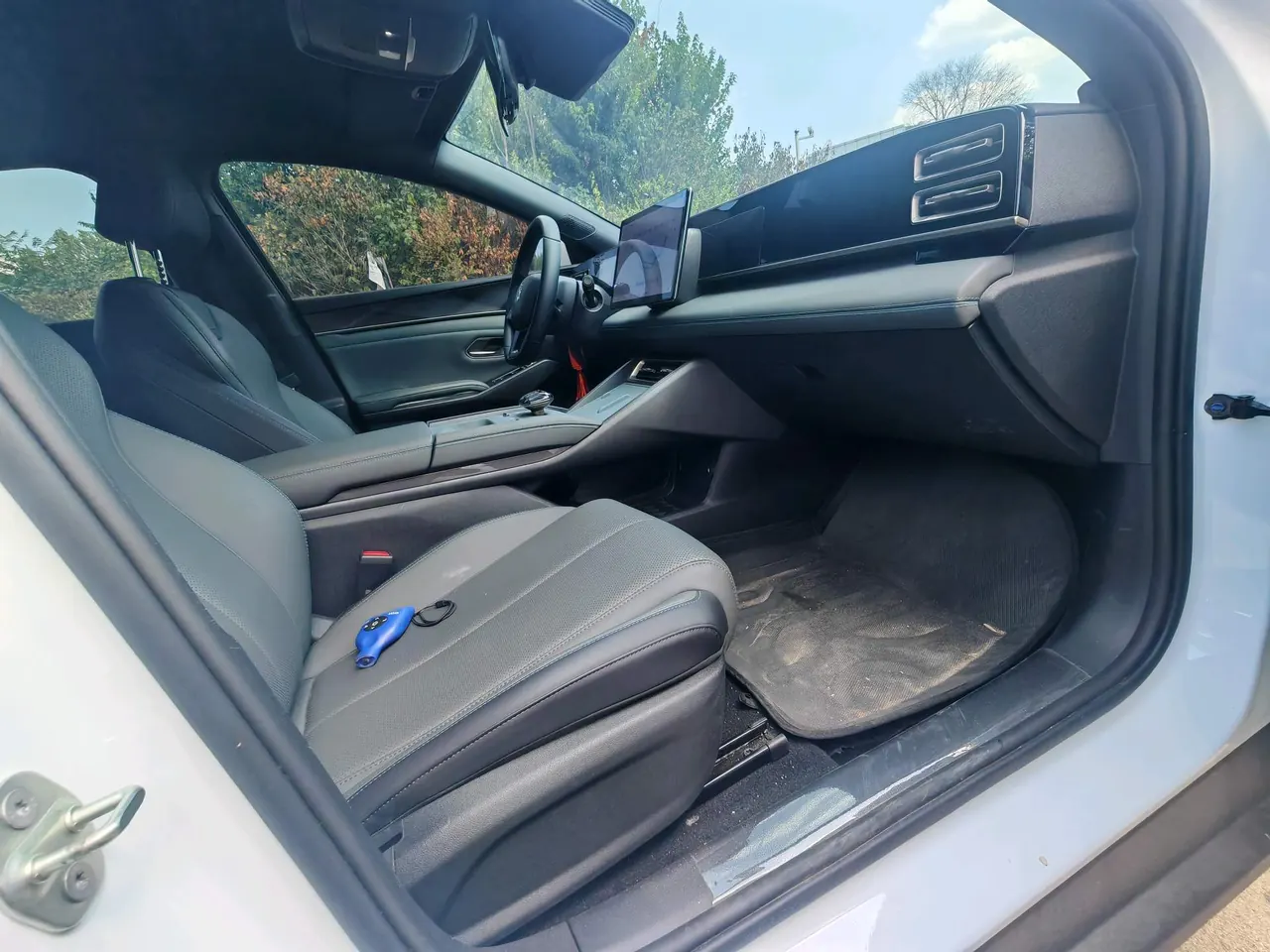 BYD 2025 Qin L DM-i 1.5 stepless smart driving version 80KM leading automatic gear 7