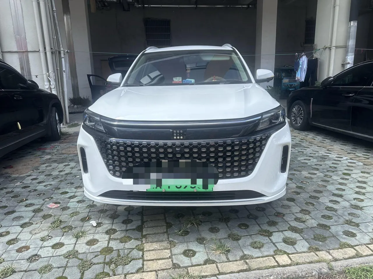 LanDian 2024 LanDian E5 1.5 stepless glory version 100KM exclusive 7-seat automatic gear 2