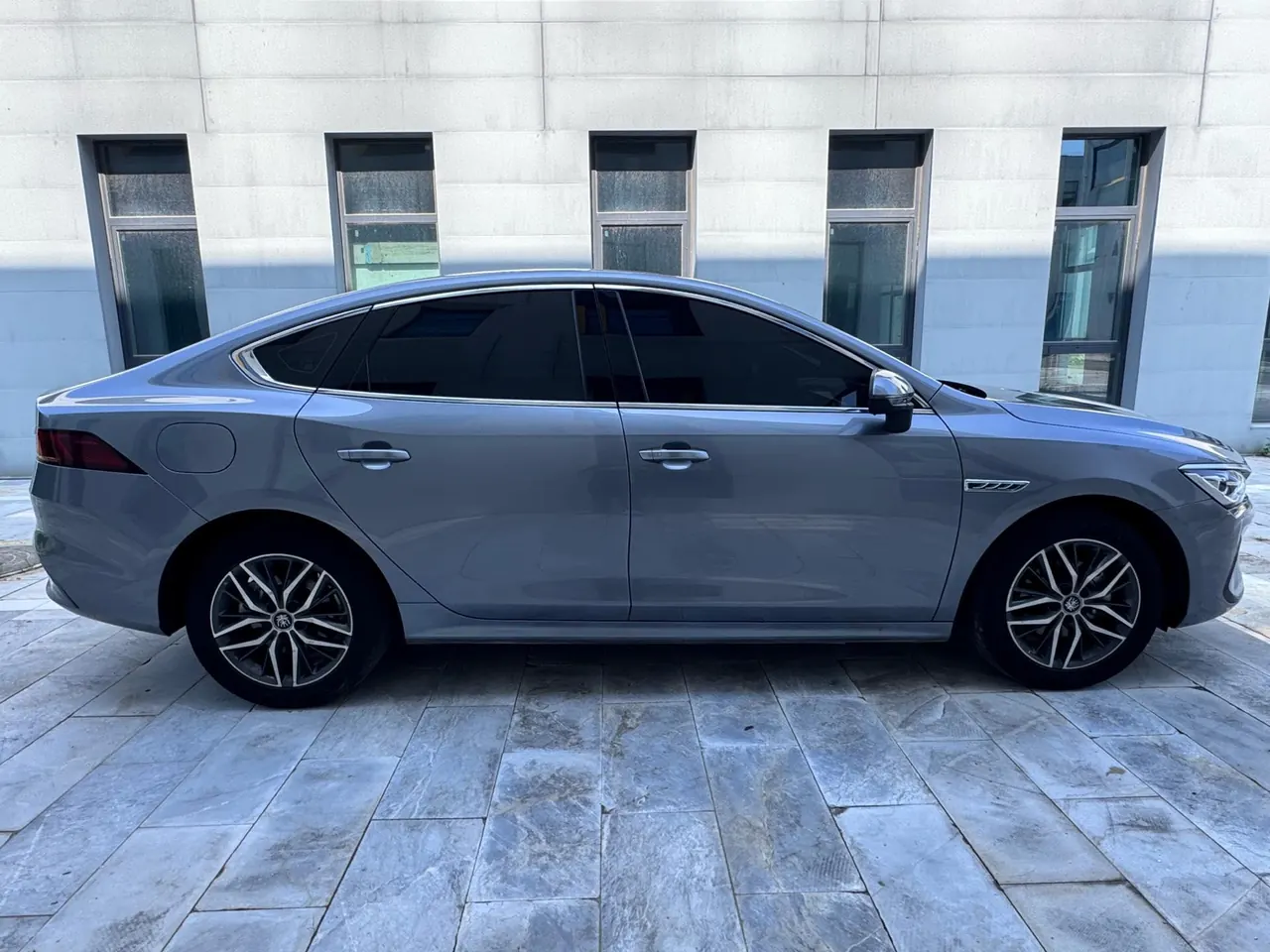 BYD 2021 Qin PLUS EV 500KM Luxury Automatic Gear 4