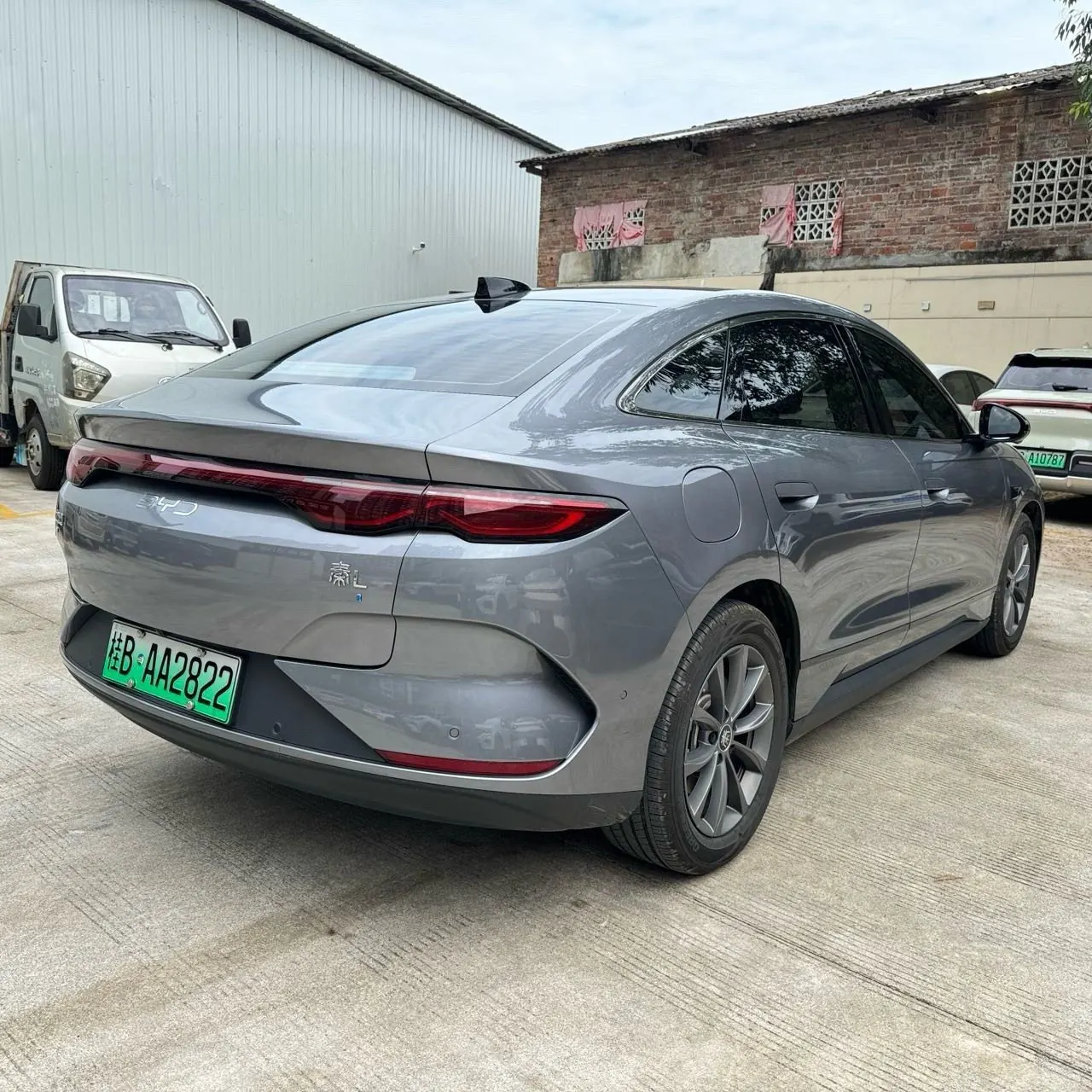 BYD 2025 Qin L EV 545KM Exceed automatic gear 2