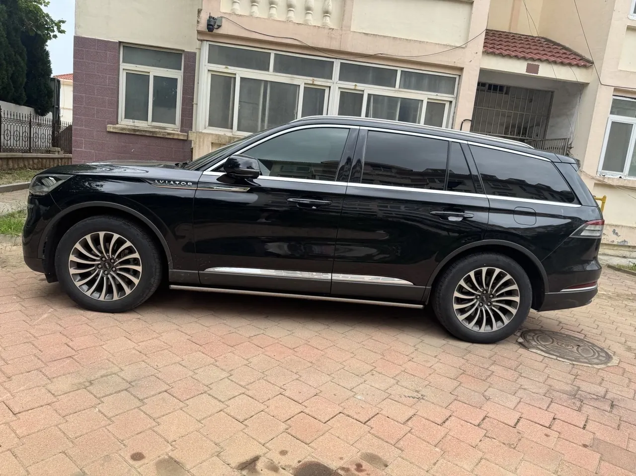 Lincoln 2022 Aviator 3.0T V6 Four-wheel Drive Elegant Edition Automatic Gear 3