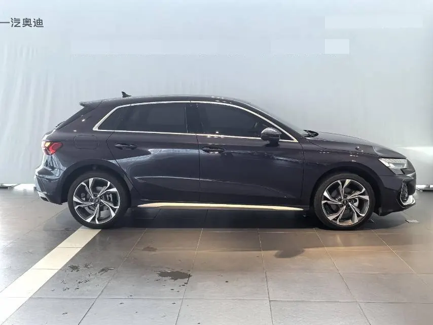 Audi 2025 A3 Sportback 1.5TFSI 35TFSI Flying Premium Automatic Gear 2