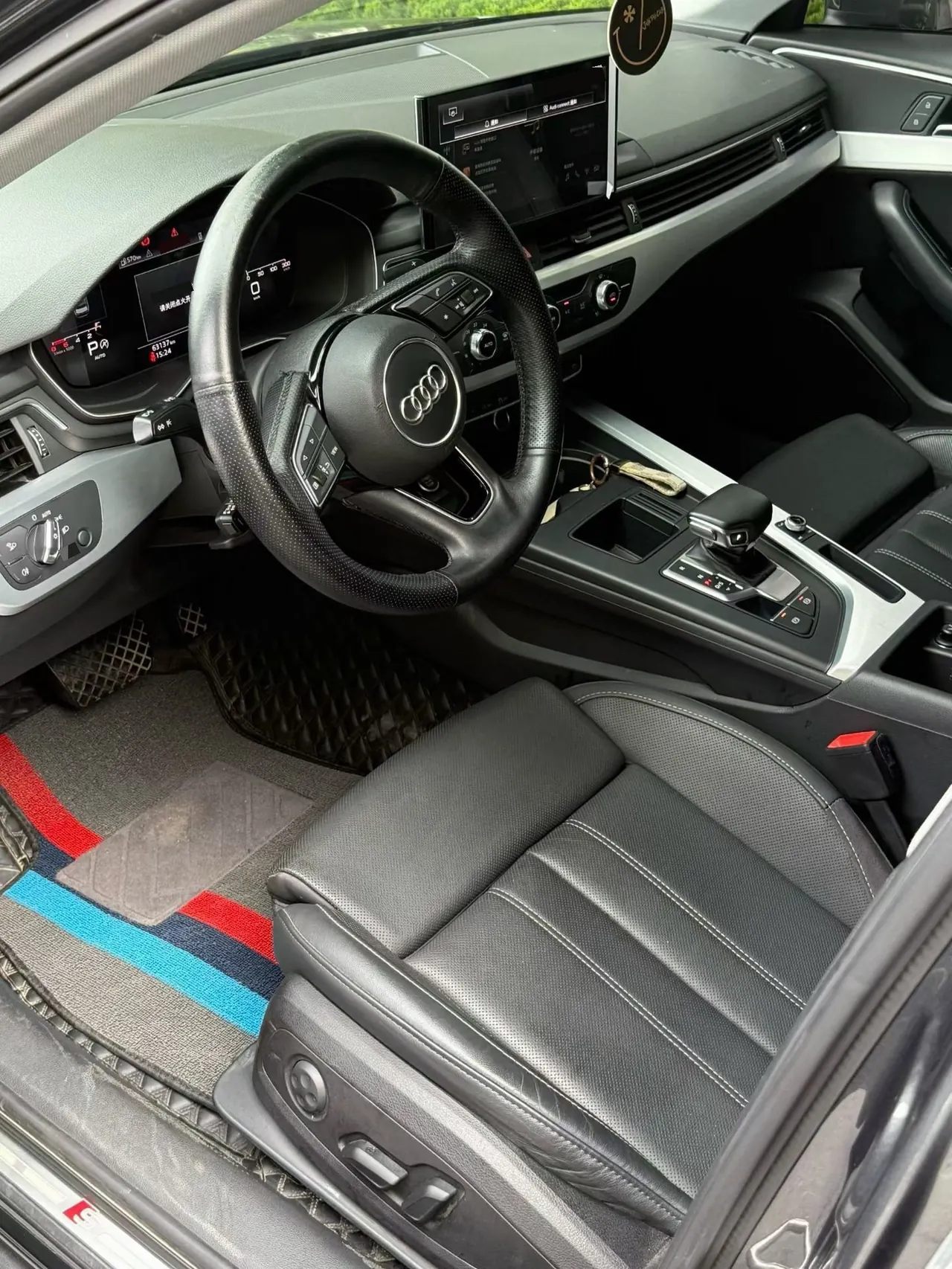 Audi 2020 A4L 2.0TFSI 40TFSI Fashion Dynamic Automatic 2