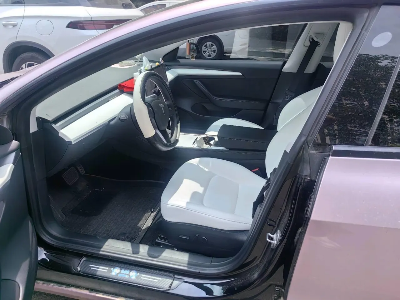 Tesla 2022 Model 3 rear-wheel drive version of automatic transmission 4