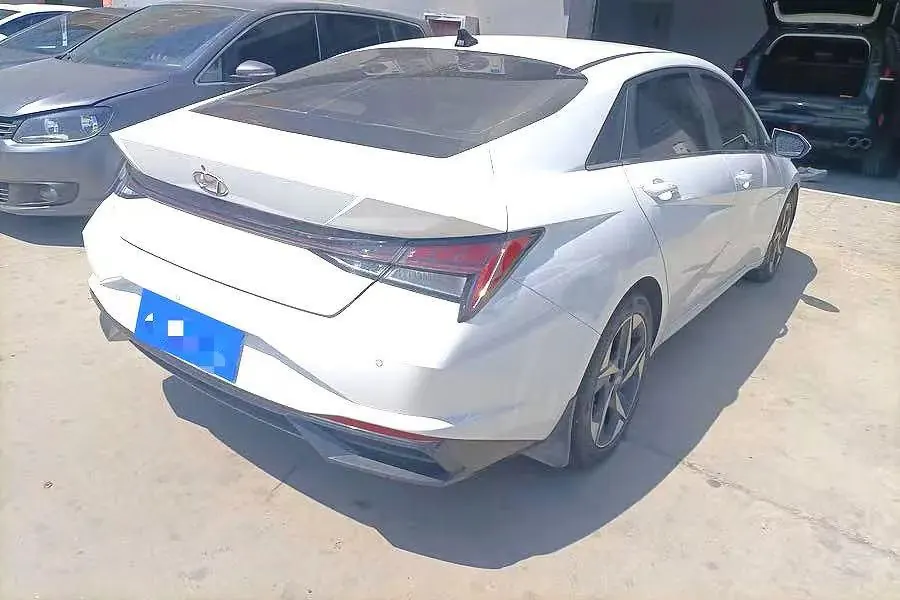 Hyundai 2022 Elantra-Sanxiang 1.5 Stepless 20th Anniversary Automatic Gear 5