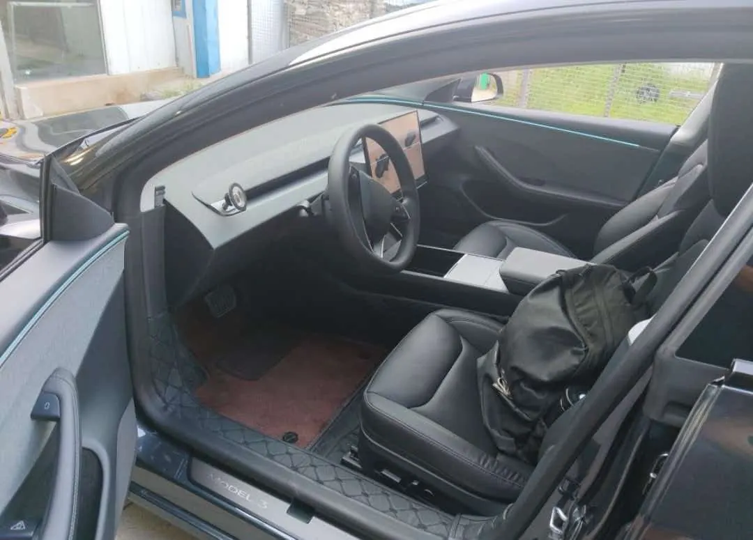 Tesla 2025 Model 3 rear-wheel drive version of automatic transmission 5