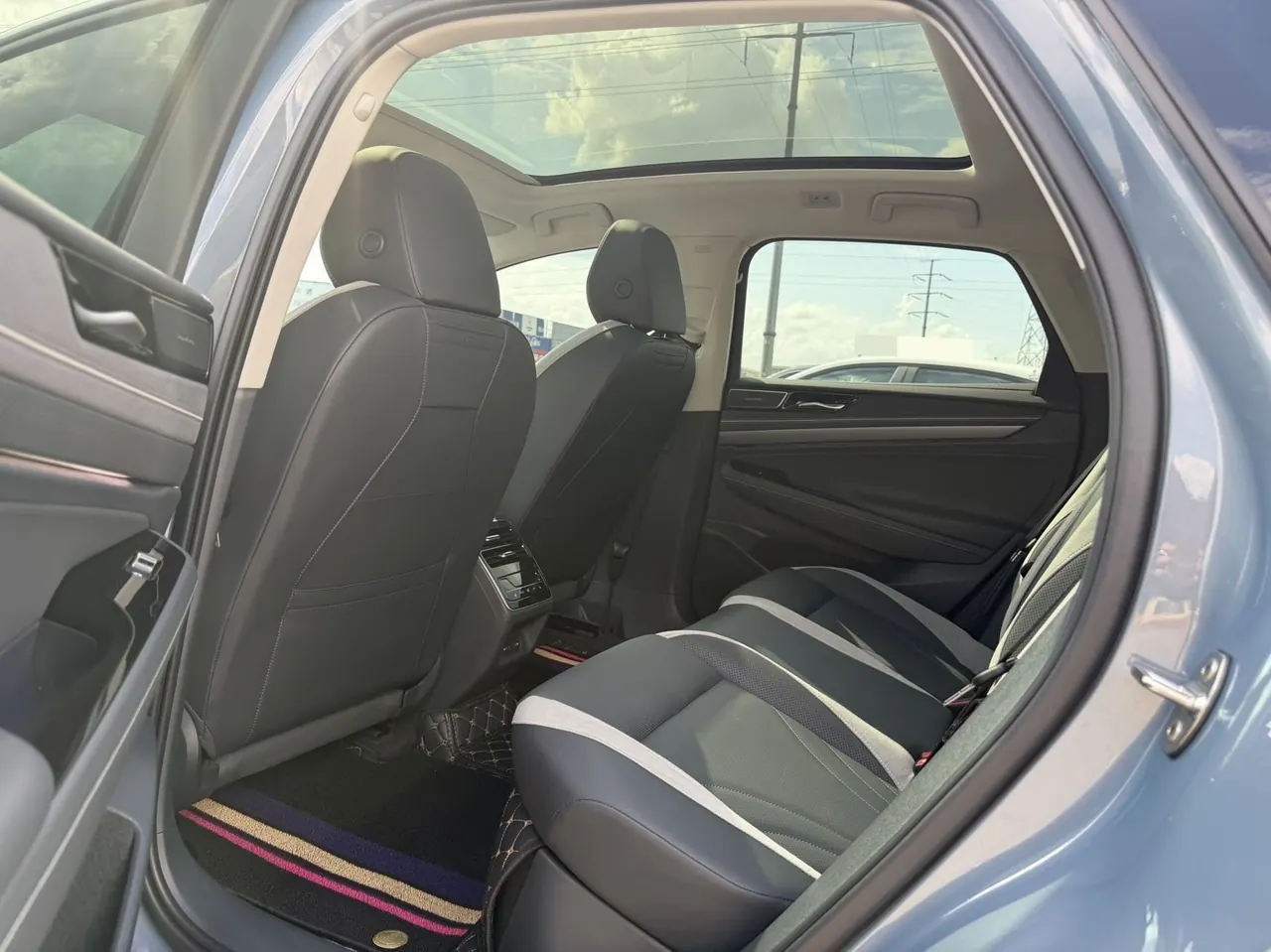 Volkswagen 2024 ID. 7 VIZZION PRO automatic transmission 9