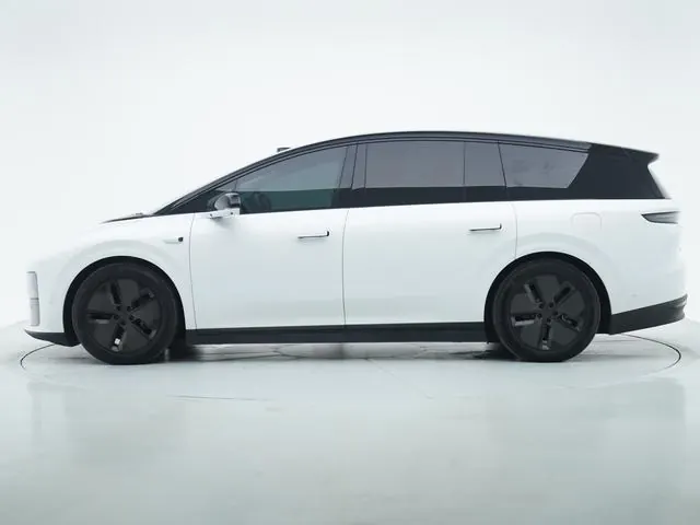 Li 2025 i8 Standard Edition Automatic Gear 3