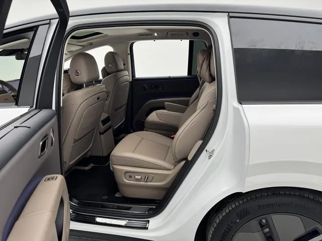Li 2025 i8 Standard Edition Automatic Gear 6