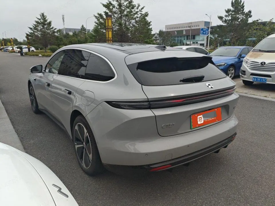 NIO 2025 ET5T 75kWh Touring automatic 4