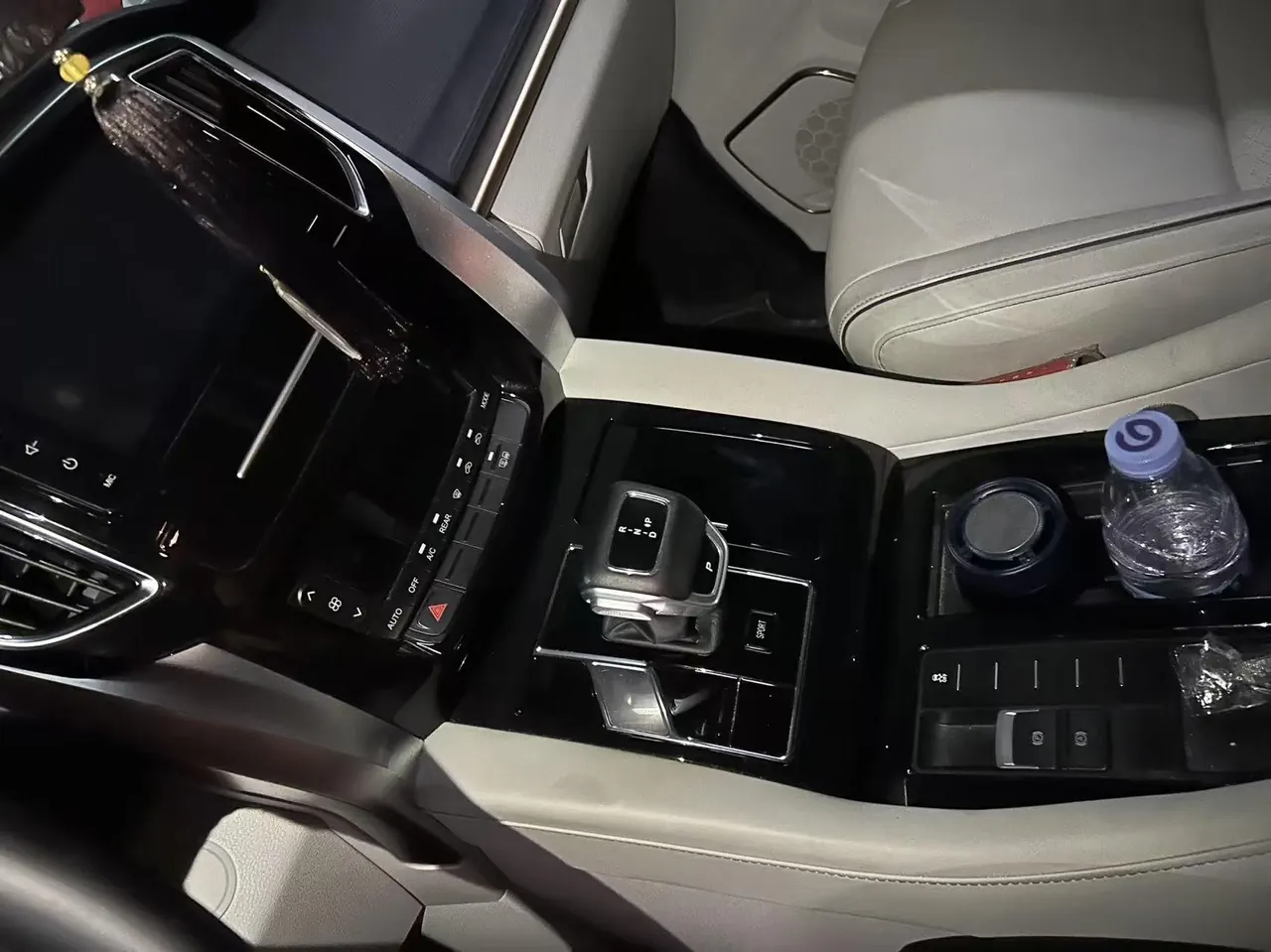 Fashion 2022 M7 2.0T Marquis Marquis Edition Automatic Gear 6