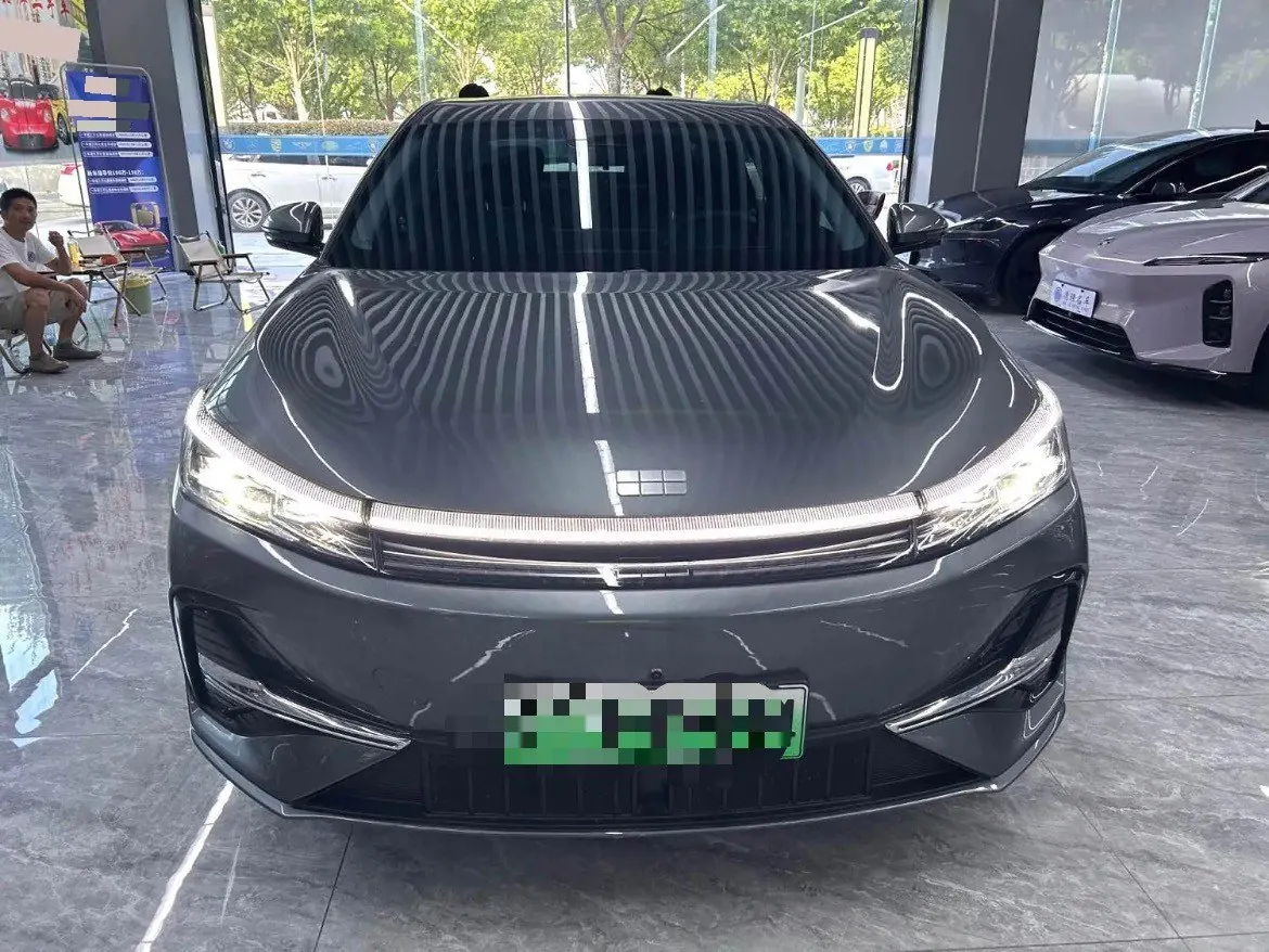Geely Galaxy 2025 A7 EM-i 1.5 70km Premium Edition Automatic Gear 2