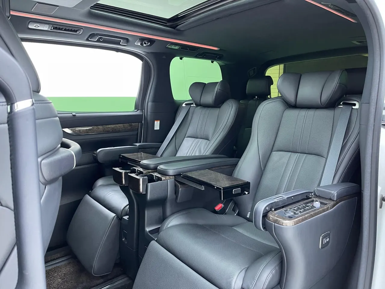 Toyota Wilfa (Imported) 2020 Wilfa 2.5 Stepless HV Distinguished Edition Automatic Gear 5