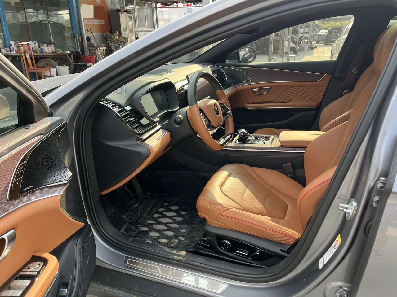 BYD 2022 Han DM-i 1.5T stepless 121KM exclusive automatic gear 2