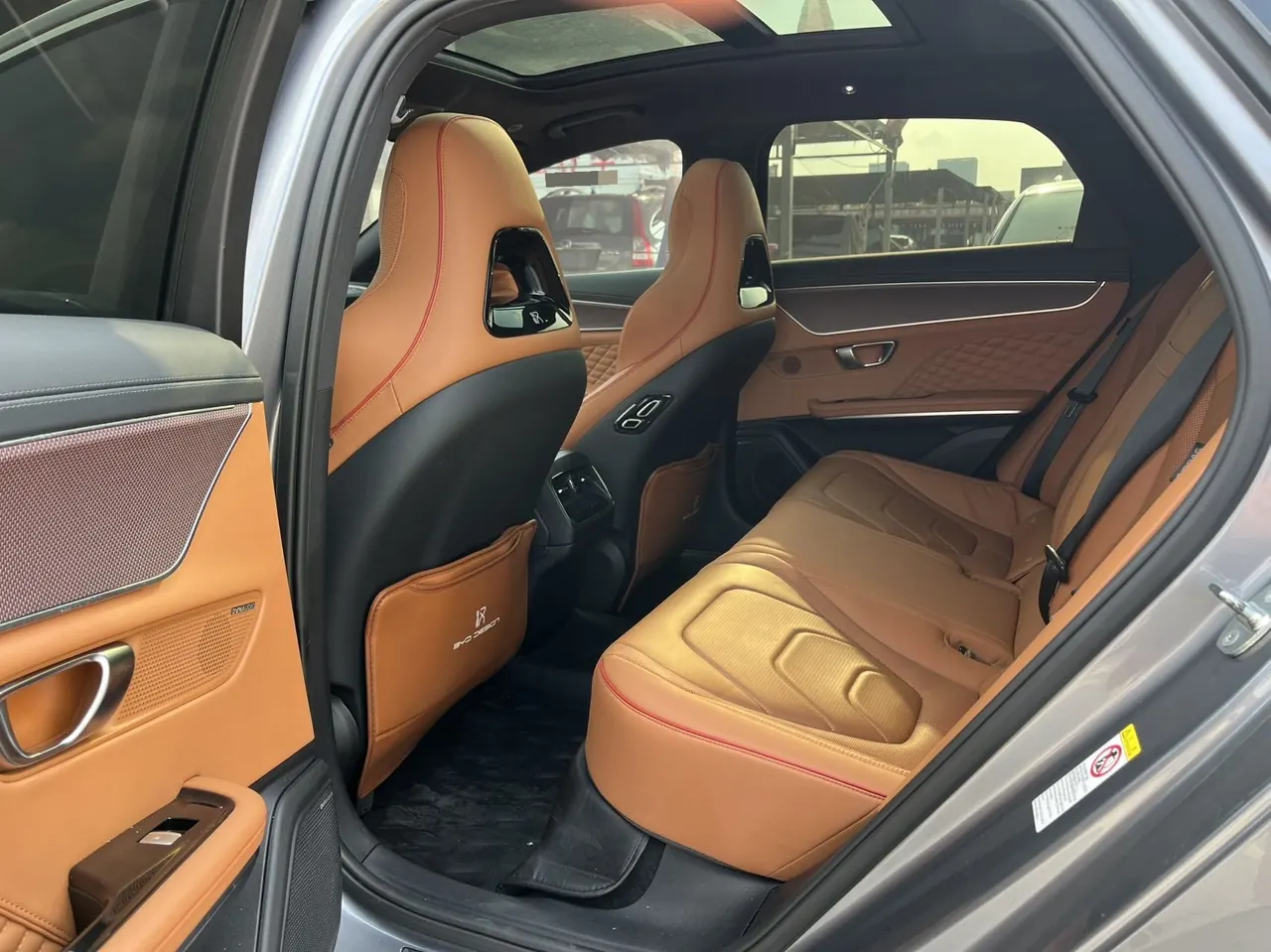 BYD 2022 Han DM-i 1.5T stepless 121KM exclusive automatic gear 3