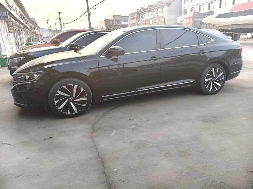 Volkswagen 2022 Passat 2.0TSI 330TSI Premium Edition Automatic Gear 4