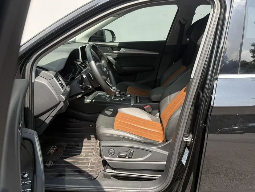 Audi 2020 Q5L 2.0TFSI 45TFSI exclusive fashion automatic 3