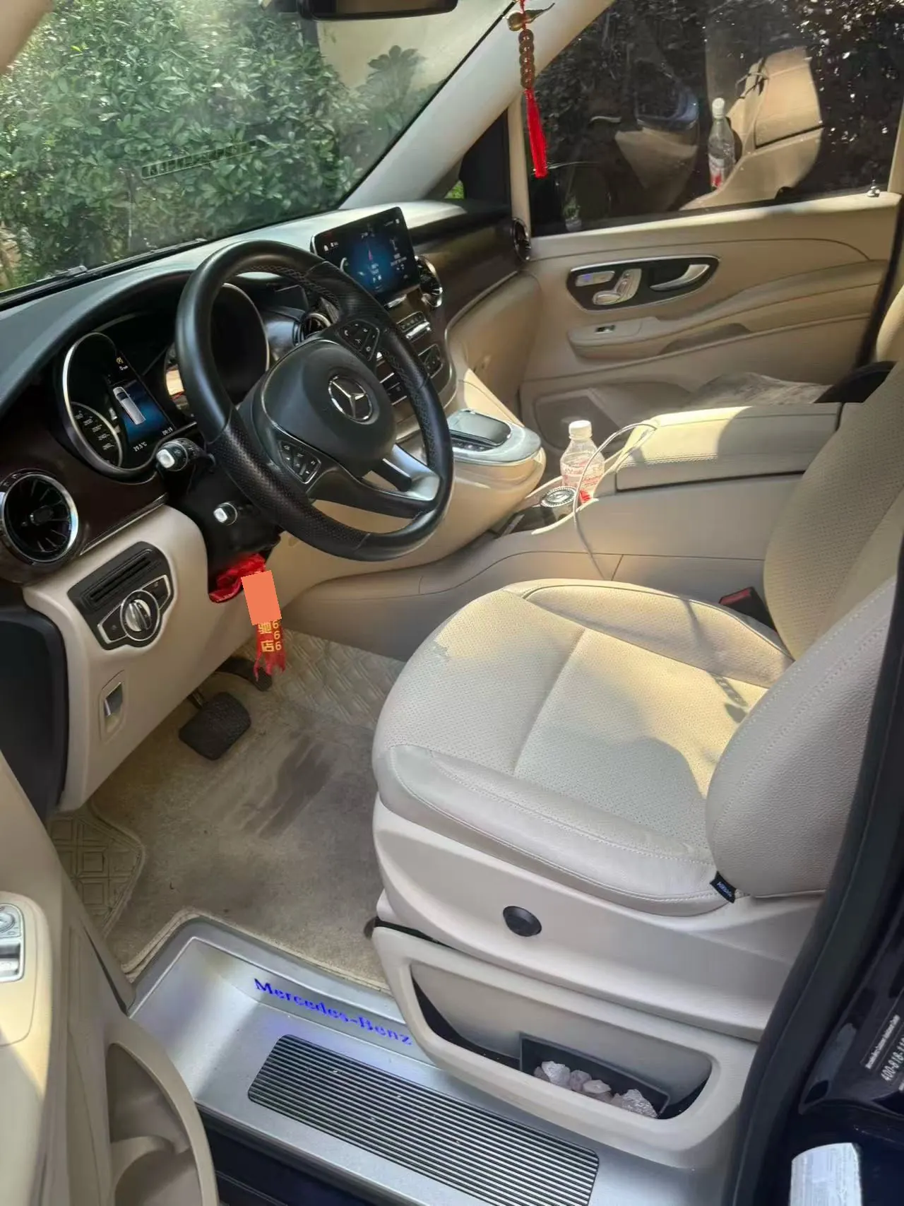 Mercedes Benz Class V 2022V 260 2.0T Pilot Edition Automatic Gear 3