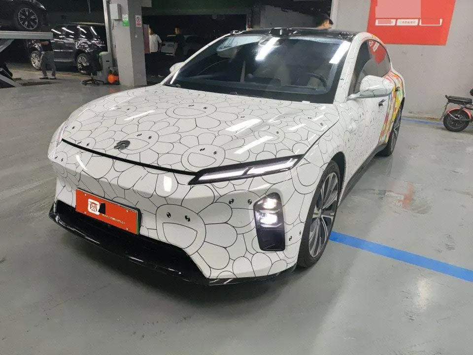 Open image lightbox: NIO 2025 ET5T 75kWh Touring automatic