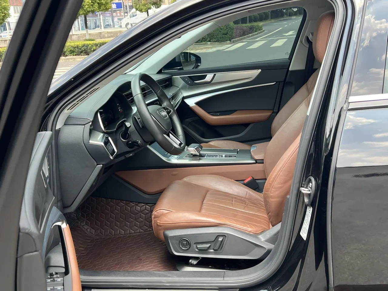 Audi 2020 A6L 2.0TFSI 40TFSI Deluxe Elegant Automatic 7