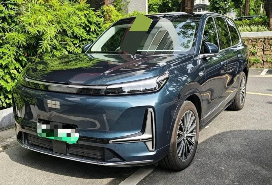 Geely Galaxy 2025 M9 1.5T 230km Two-Drive Discovery Edition Automatic Gear - View 1