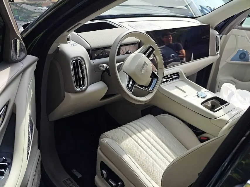 Geely Galaxy 2025 M9 1.5T 230km Two-Drive Discovery Edition Automatic Gear 3