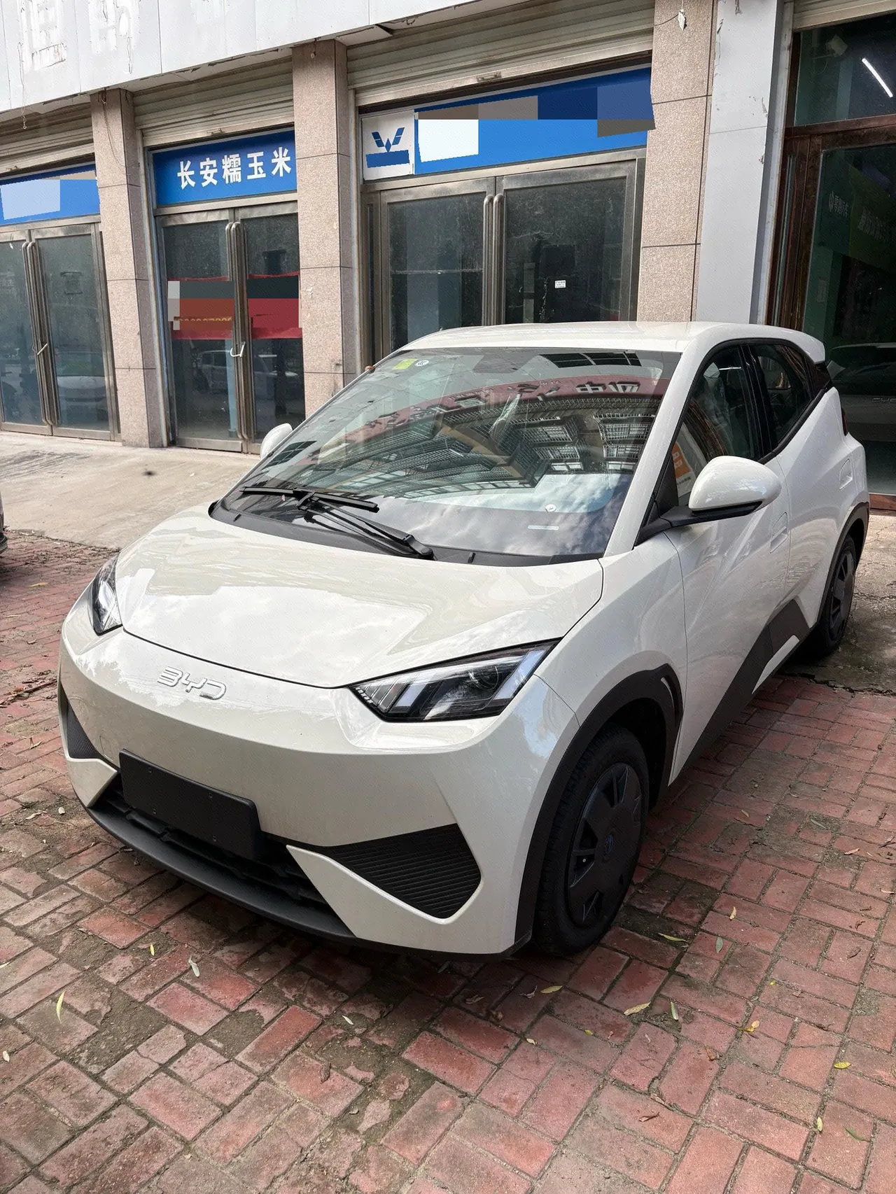Open image lightbox: BYD 2025 seagulls 305km dynamic version of automatic gear