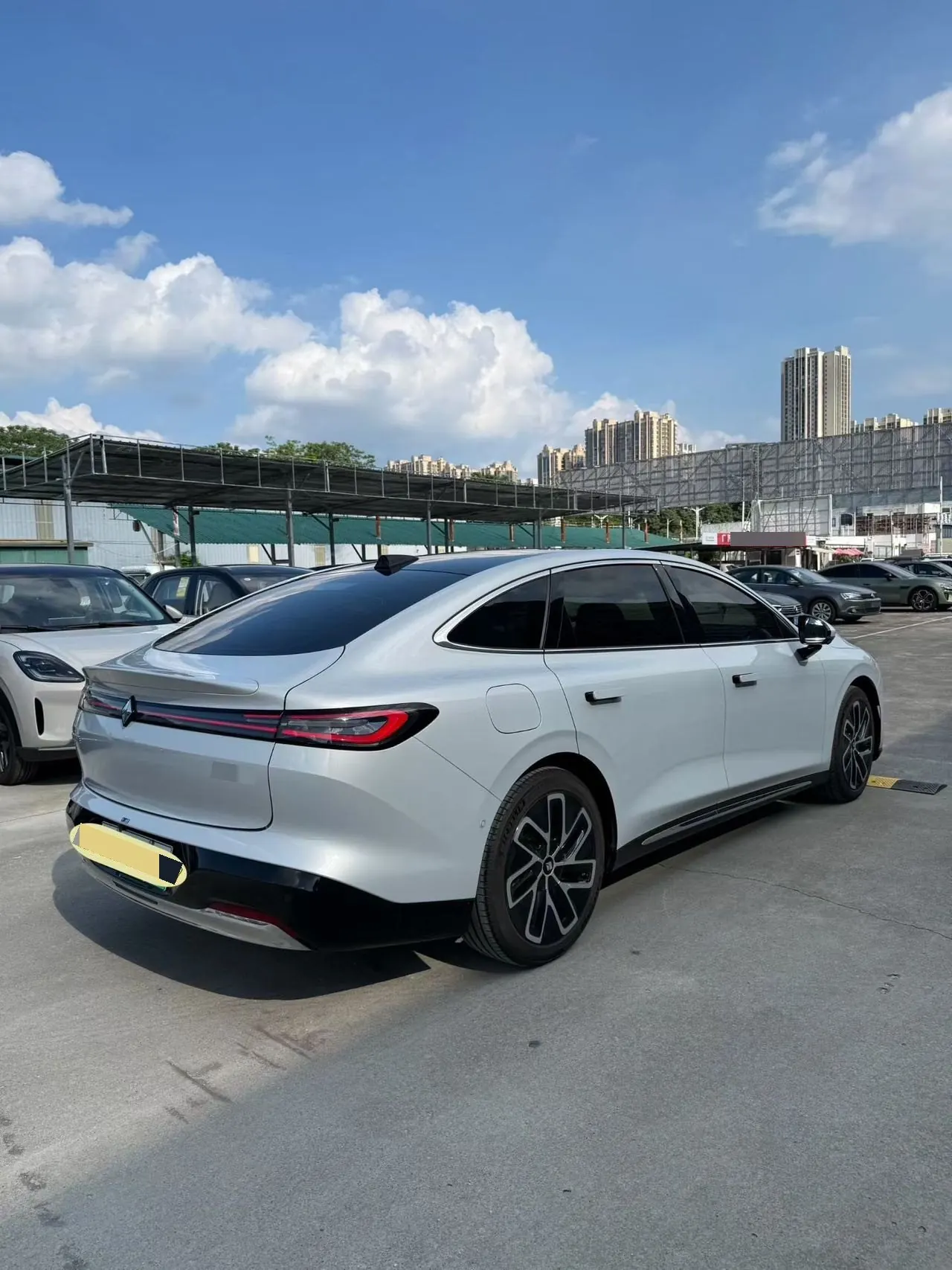 BaoJun 2025 models enjoy 1.5T 140km standard automatic gear 6