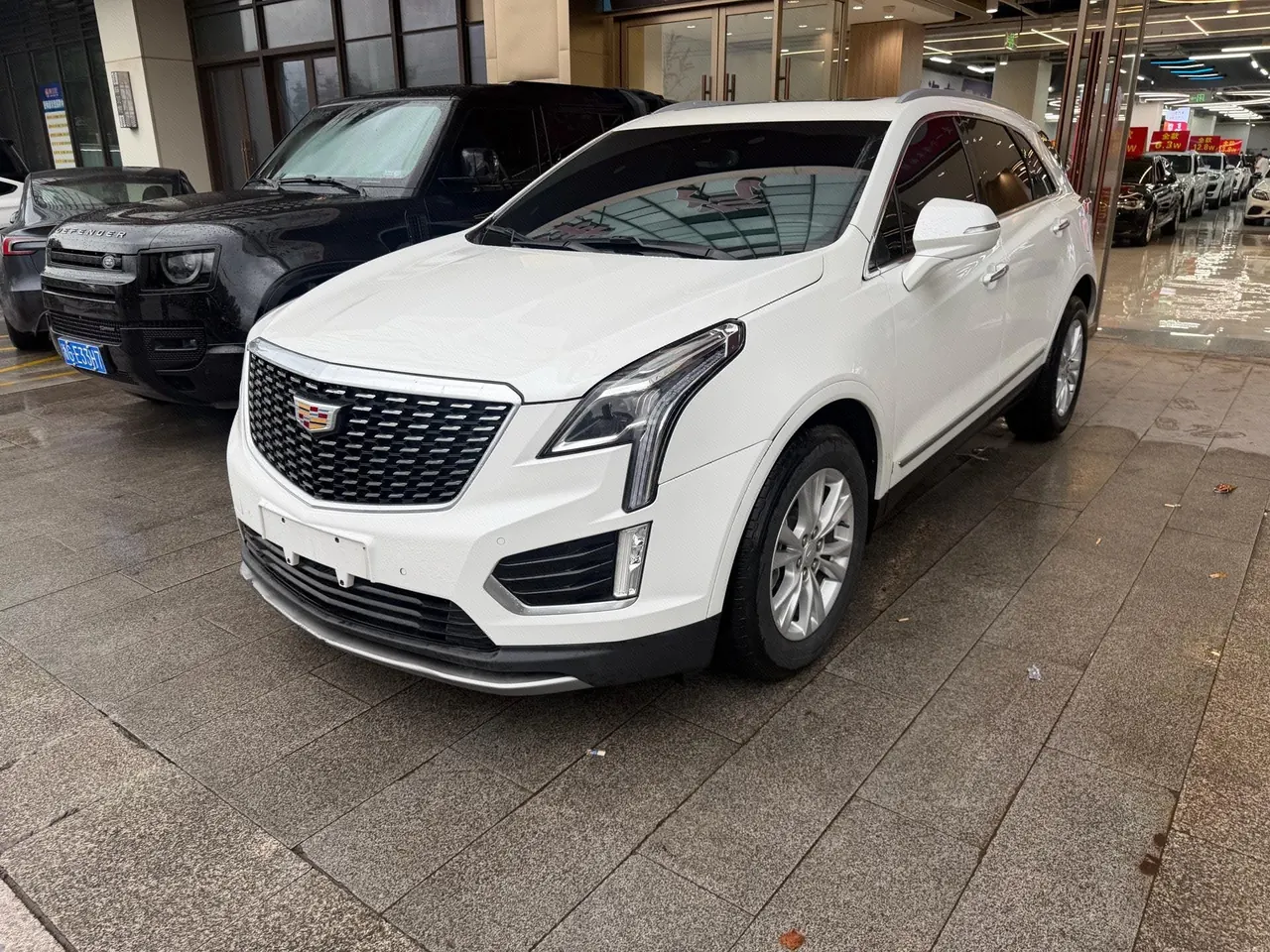 Open image lightbox: Cadillac 2022 XT5 48V 2.0T Two-Drive Luxury Automatic Gear