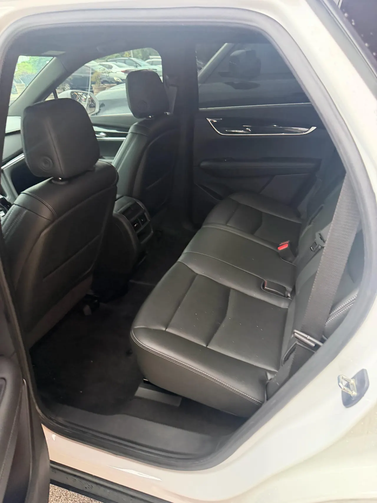 Cadillac 2022 XT5 48V 2.0T Two-Drive Luxury Automatic Gear 4
