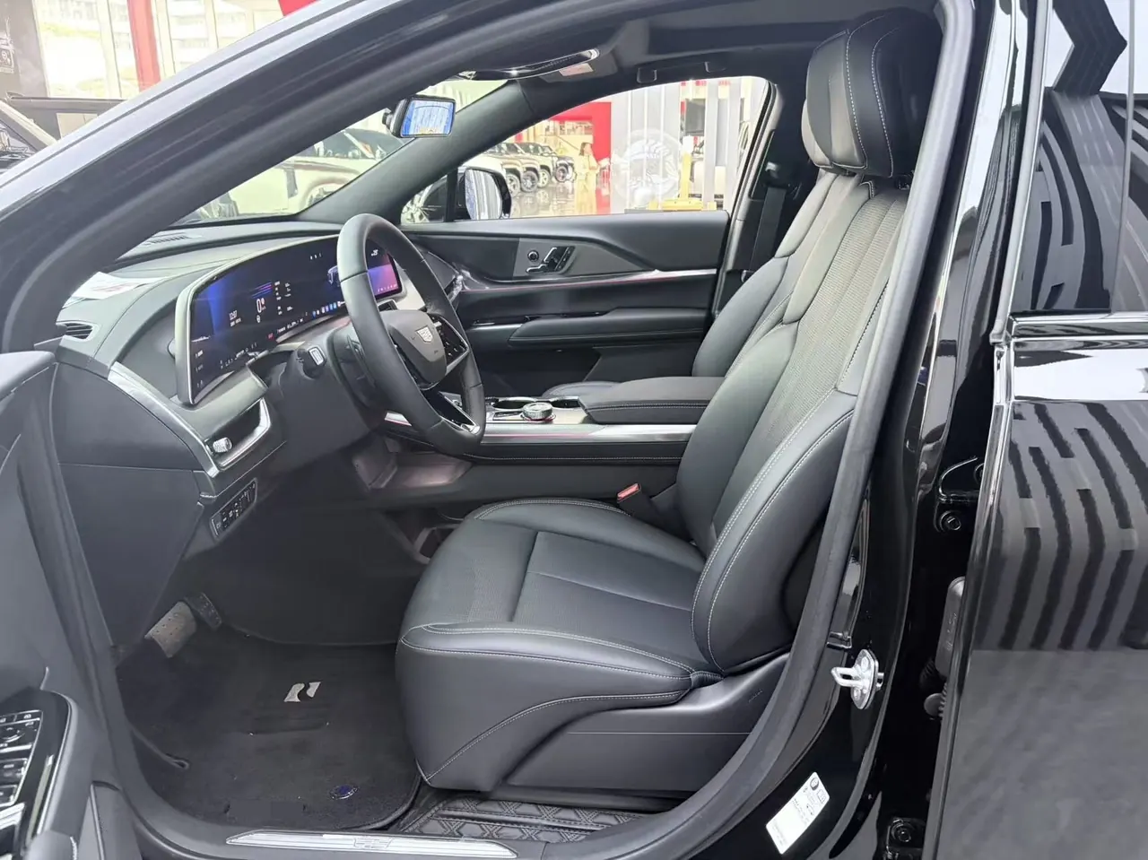 Cadillac 2026 XT5 48V 2.0T Luxury Automatic Gear 5