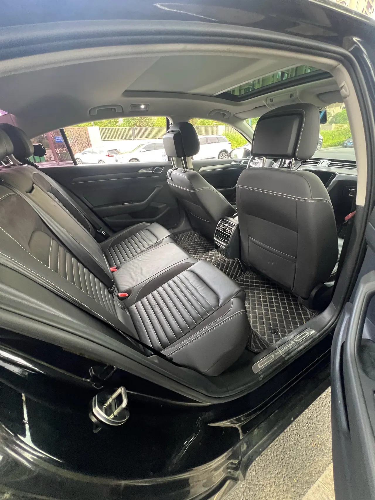 Volkswagen 2020 Magotan 2.0TSI 330TSI Leading Automatic 4