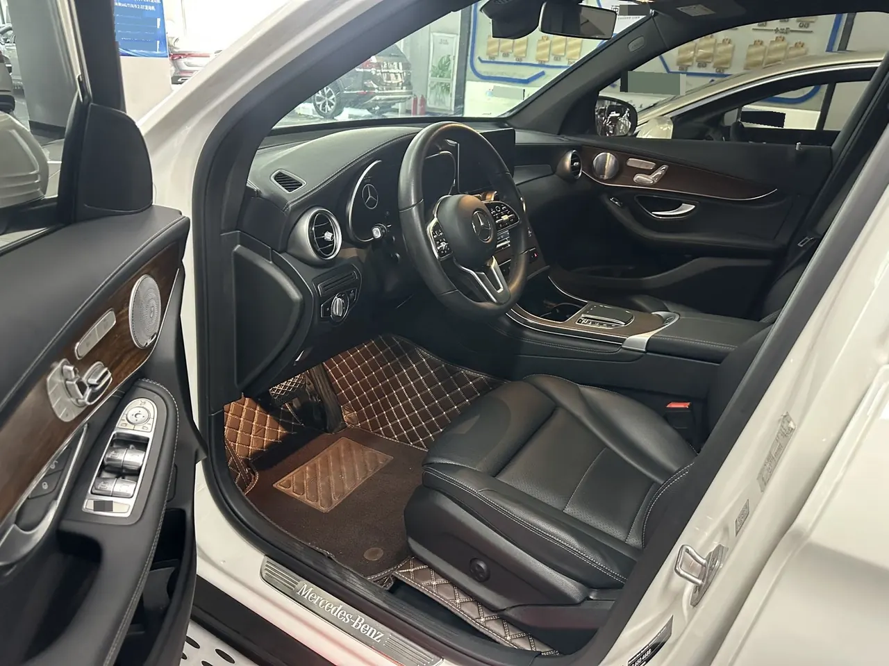 Mercedes Benz 2020 GLC 300 L 4MATIC 2.0T Luxury (Modified) Automatic Gear 3