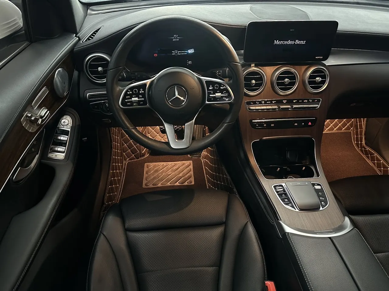 Mercedes Benz 2020 GLC 300 L 4MATIC 2.0T Luxury (Modified) Automatic Gear 6