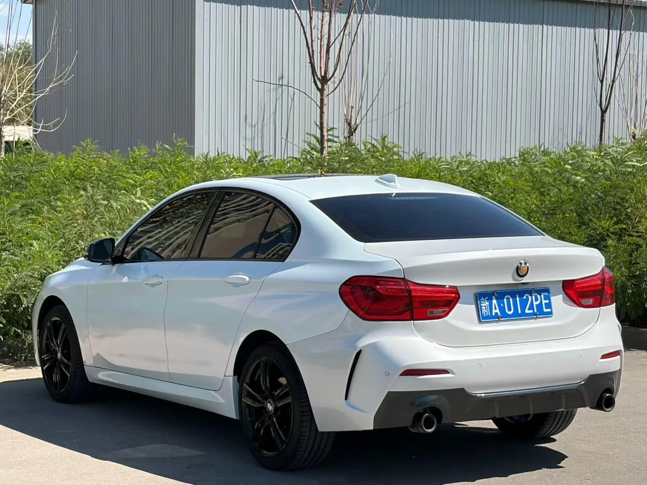 BMW 1 Series 2022 125i 2.0T M Sports Obsidian Night Edition Automatic Gear 9