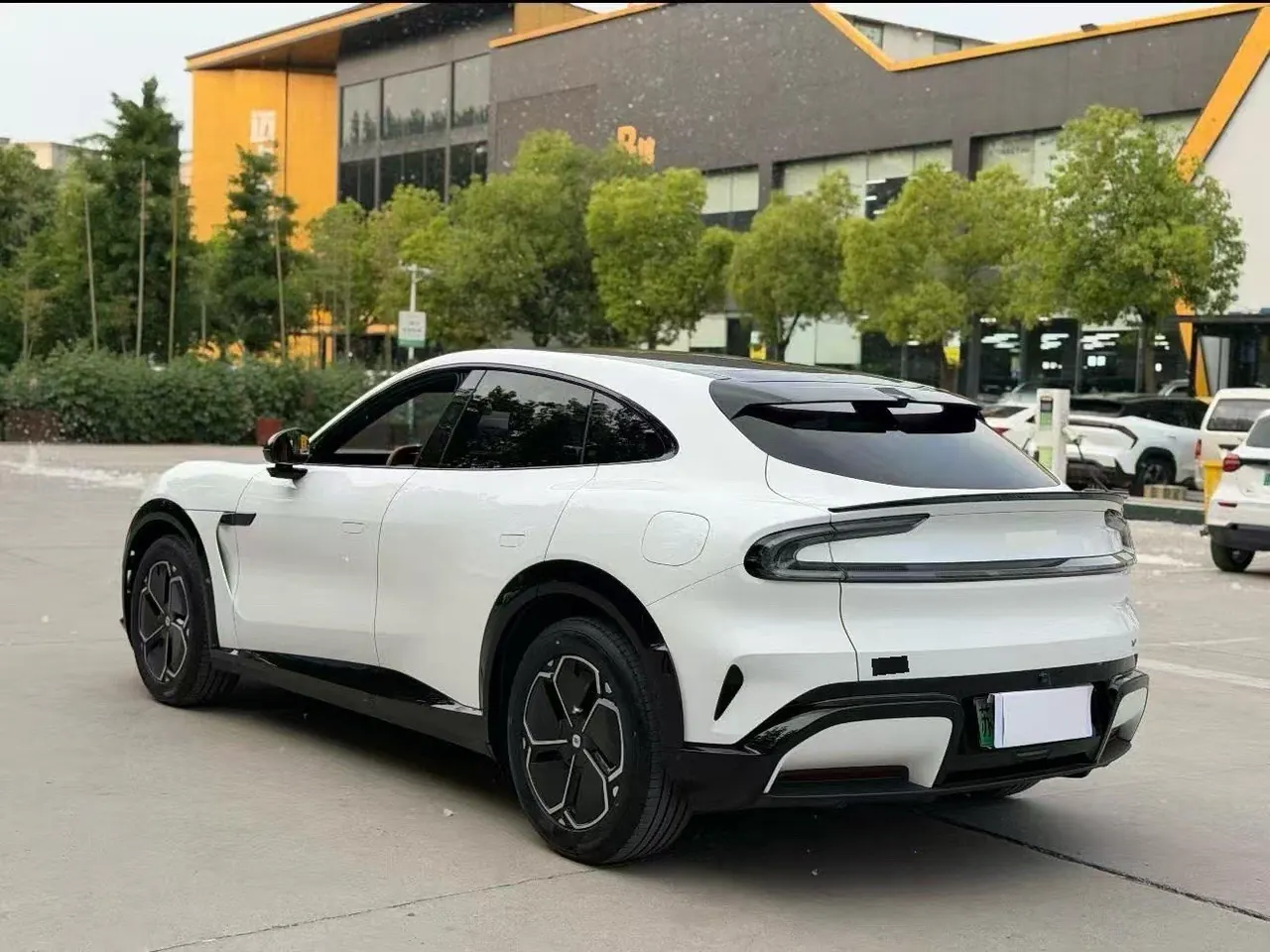 MI 2026 YU7 Standard Edition Automatic Gear 5