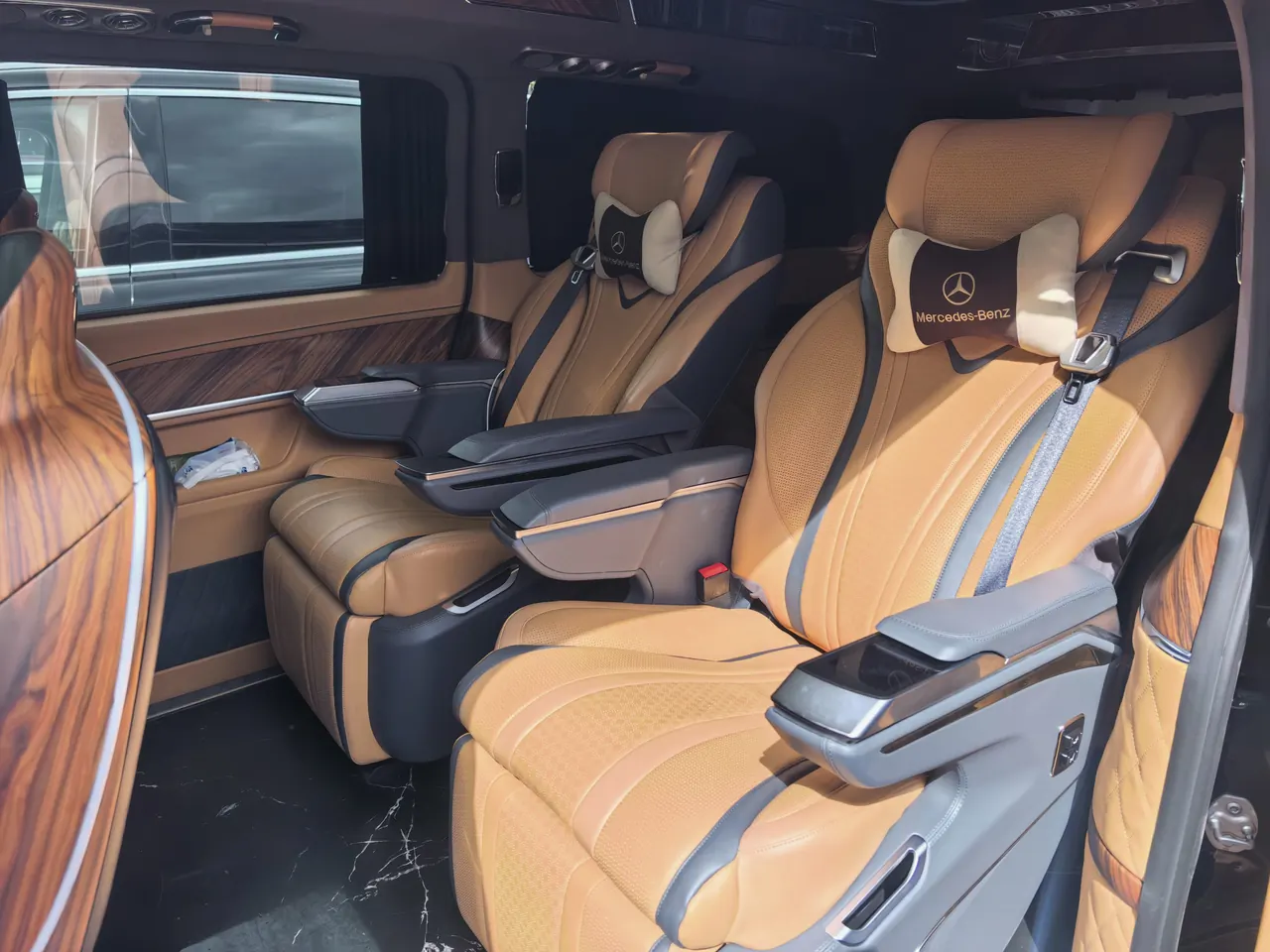 Mercedes Benz V 2020V 260 L 2.0T Deluxe Edition Automatic Gear 5