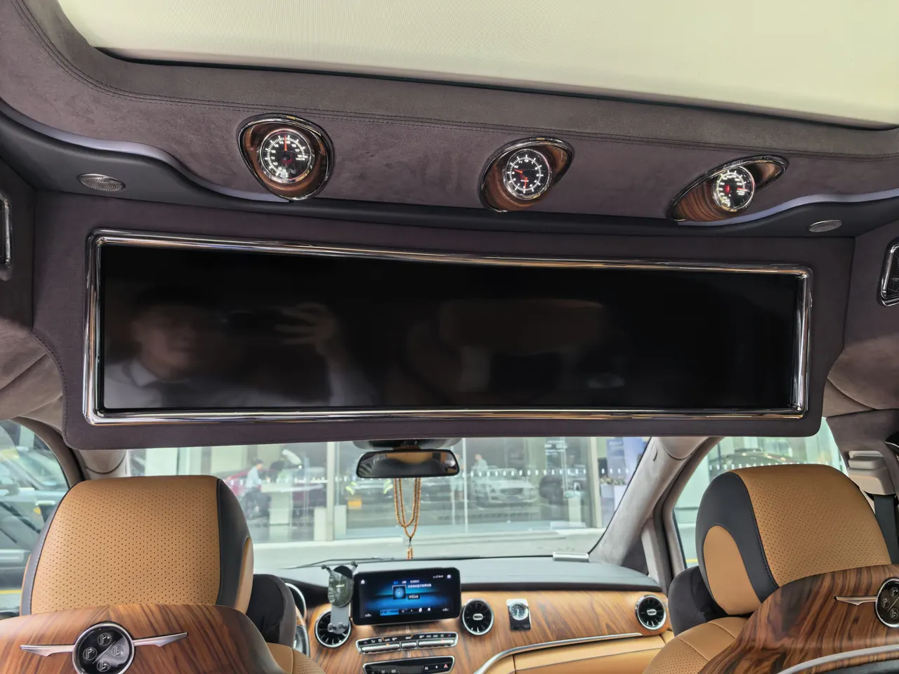Mercedes Benz V 2020V 260 L 2.0T Deluxe Edition Automatic Gear 7