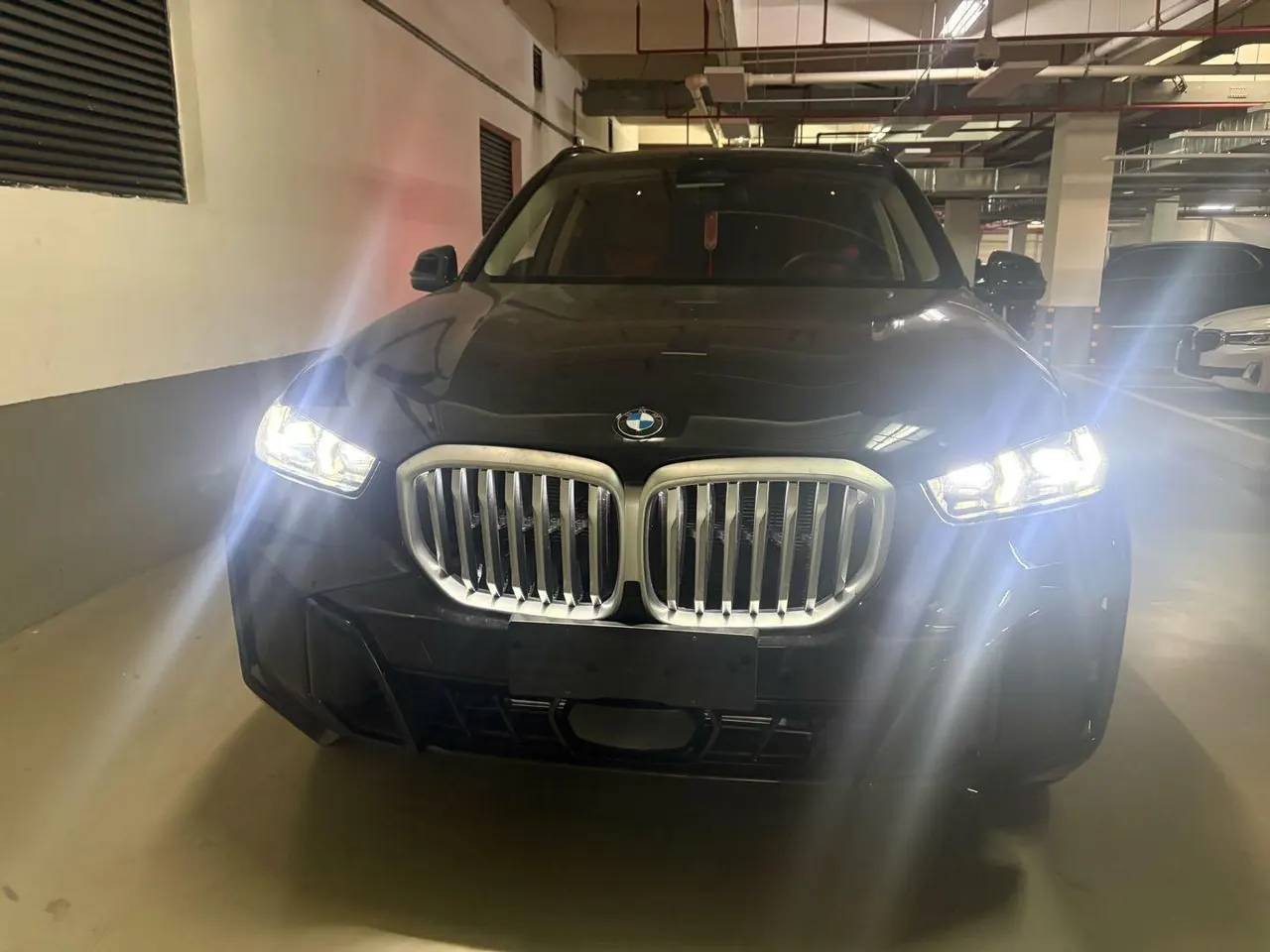 BMW 2026 X5 xDrive30Li 48V 2.0T exclusive m sports obsidian night suit automatic gear 2