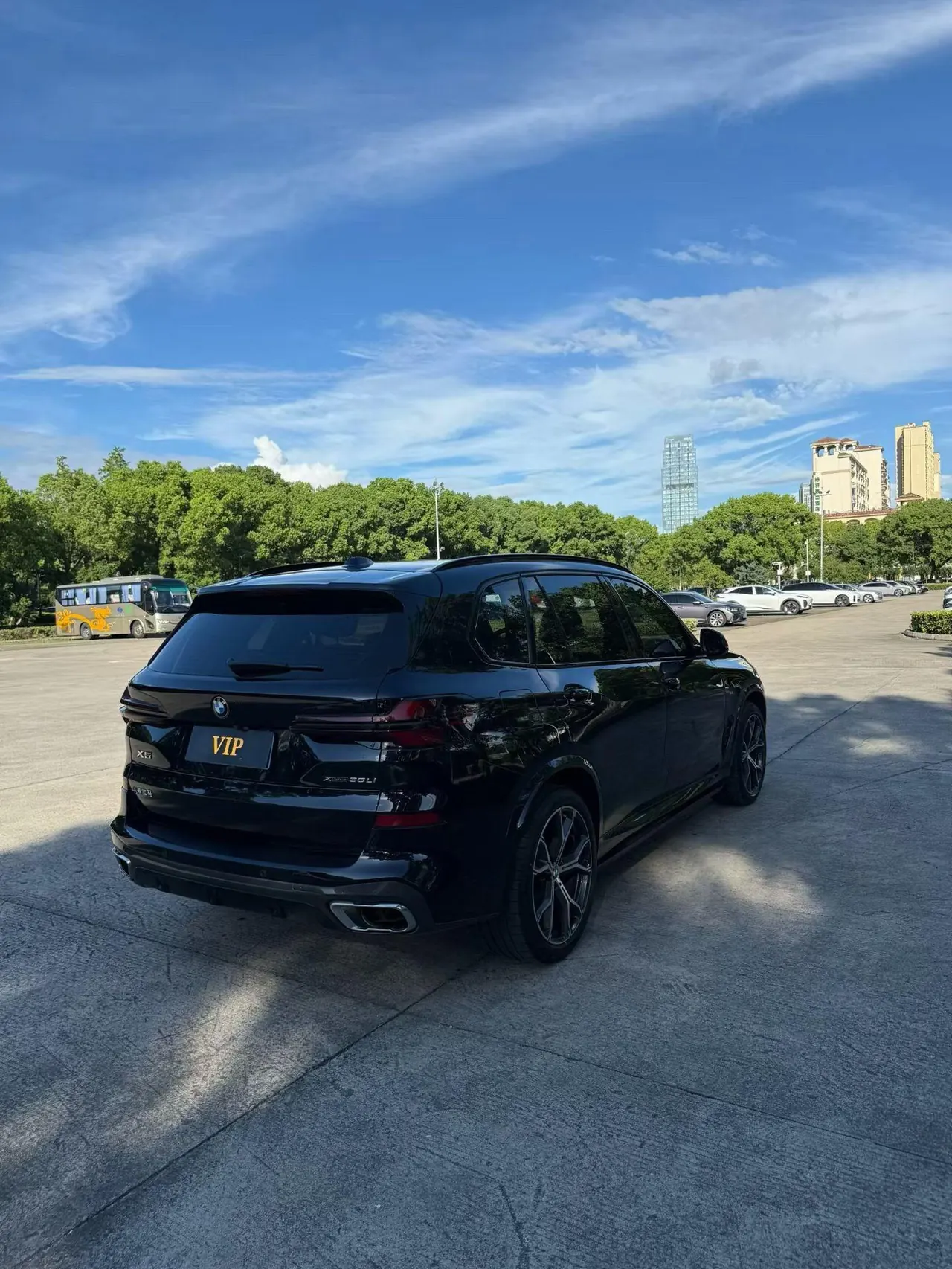 BMW 2023 X5 xDrive30Li 48V 2.0T exclusive m sports obsidian night suit automatic gear 2