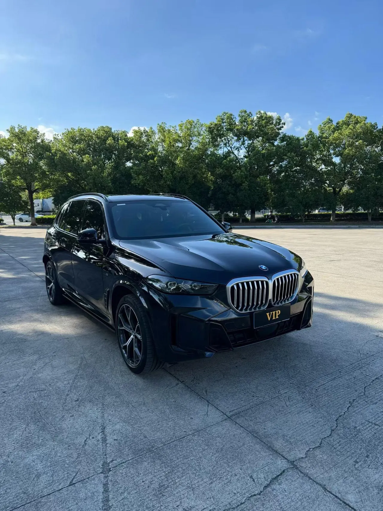 BMW 2023 X5 xDrive30Li 48V 2.0T exclusive m sports obsidian night suit automatic gear 4