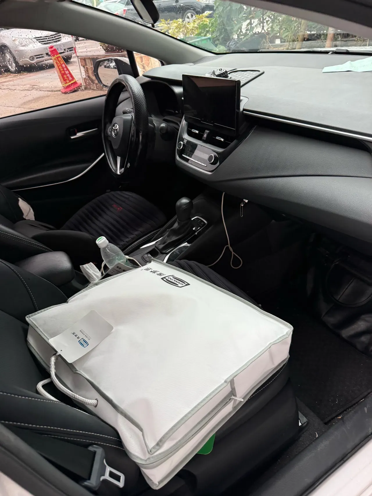 Toyota 2023 Corolla Double Engine 1.8 Stepless Intelligent Electric Hybrid Elite Automatic Gear 5