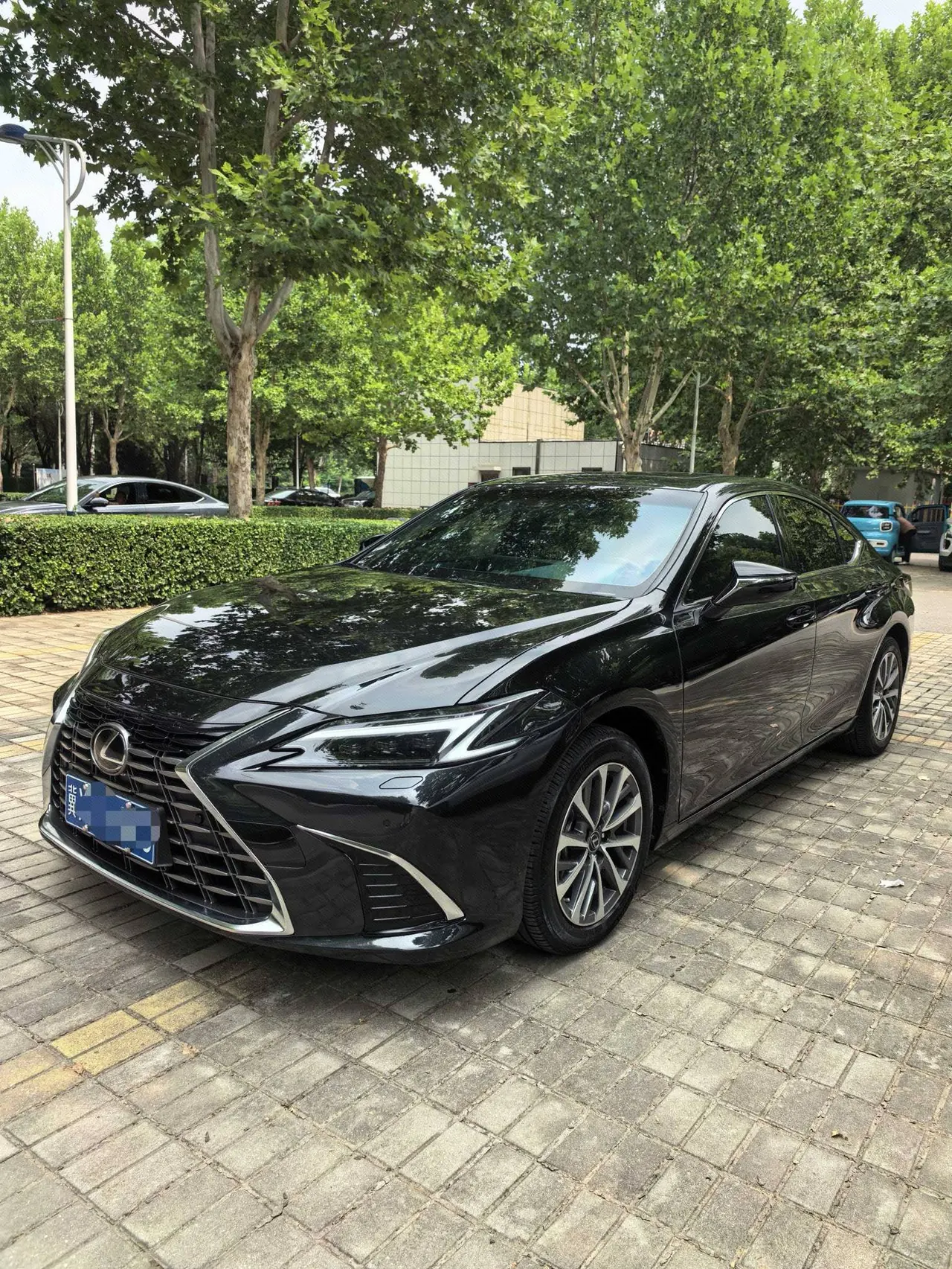 Open image lightbox: Lexus ES (Imported) 2026 ES200 2.0 Stepless Moon Shadow Double Color Special Edition Automatic Gear