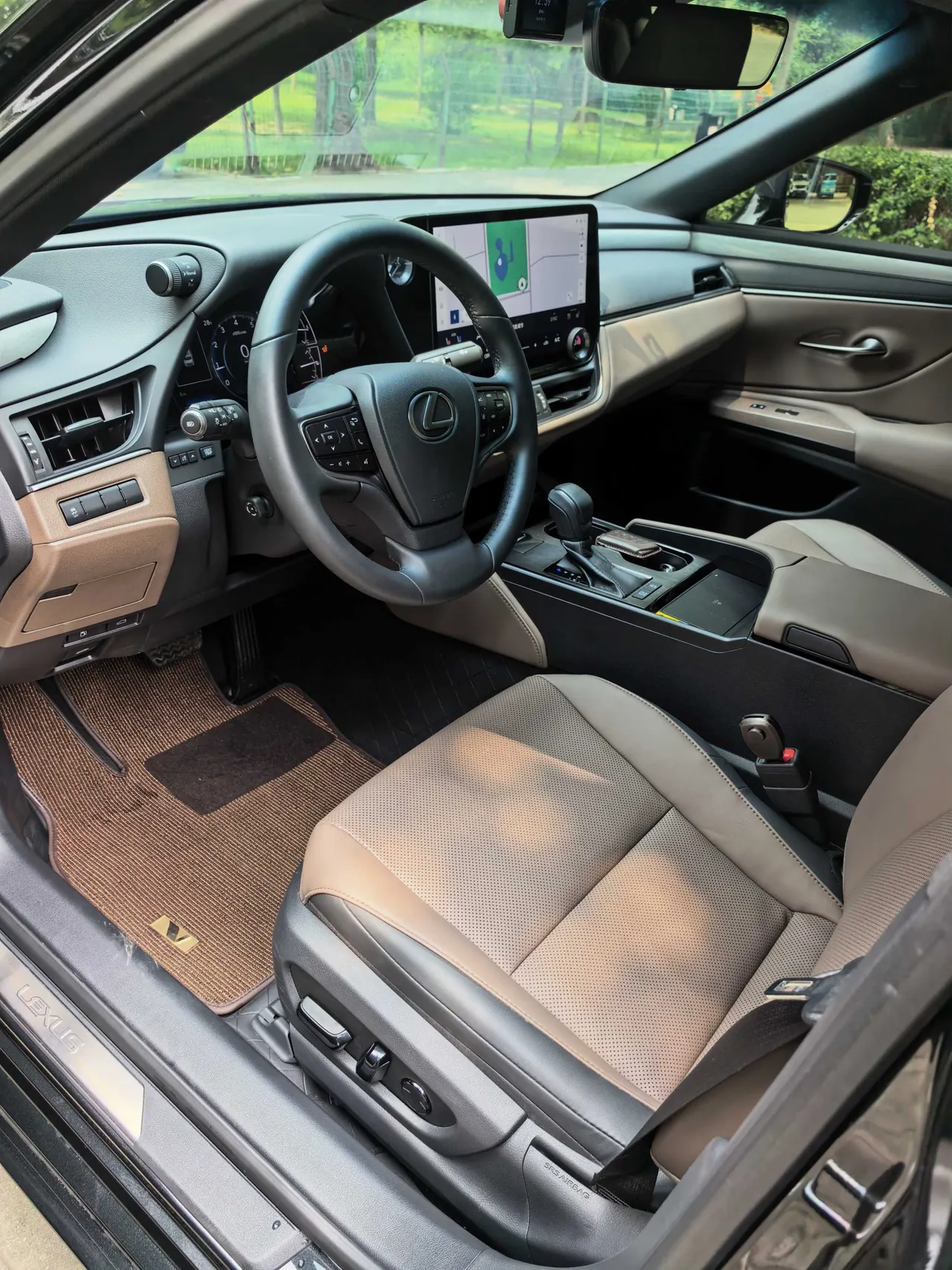 Lexus ES (Imported) 2026 ES200 2.0 Stepless Moon Shadow Double Color Special Edition Automatic Gear 9