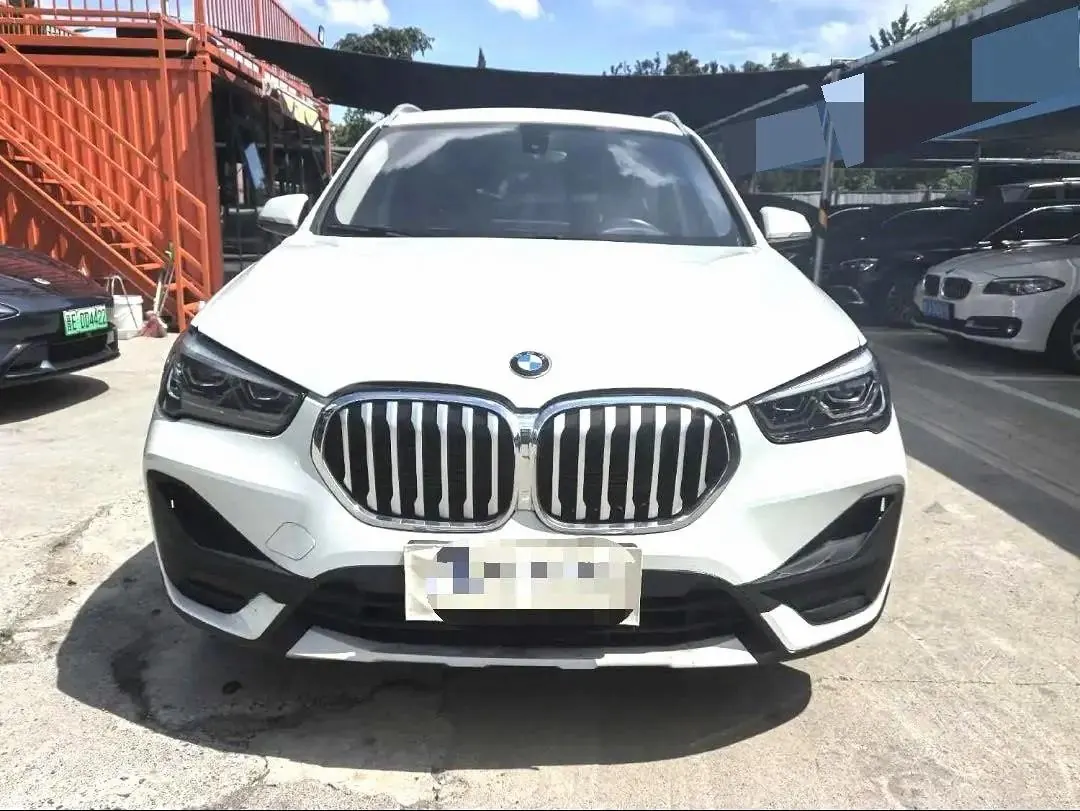 BMW 2022 X1 sDrive25Li 2.0T Leading Automatic Gear 2
