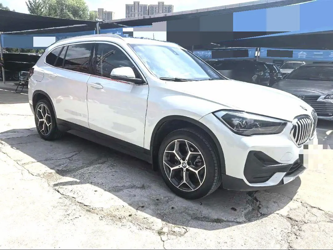 BMW 2022 X1 sDrive25Li 2.0T Leading Automatic Gear 3