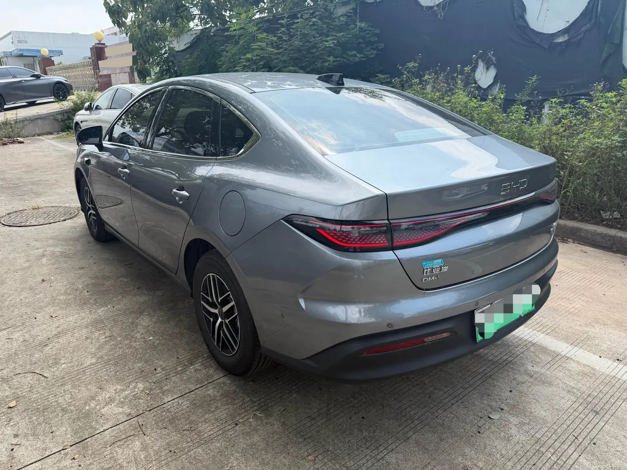 BYD 2025 seals 05 DM-i 1.5 stepless smart driving version 120KM flagship automatic gear 9