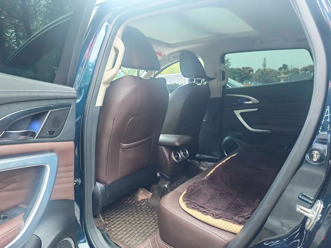 WEY 2020 VV7 GT 2.0T flagship automatic gear 3